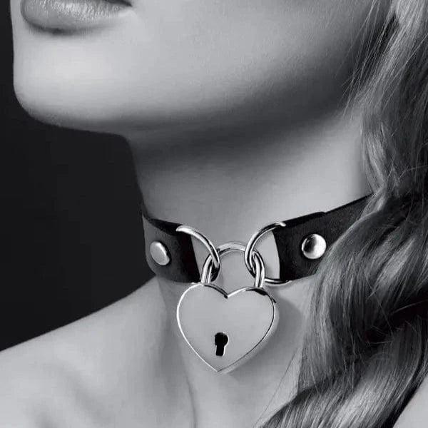 Collier Ras de Cou BDSM - Bijoux Pour Toi | Noir ou Rouge & Cadenas Cœur Inclus Bijoux pour toi Sensations plus