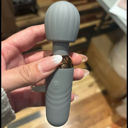 Vibrateur Compact à Clitoris - Sensation | Puissance Raffinée & Plaisir Discret Caroline Libre et Assumée Sensations plus